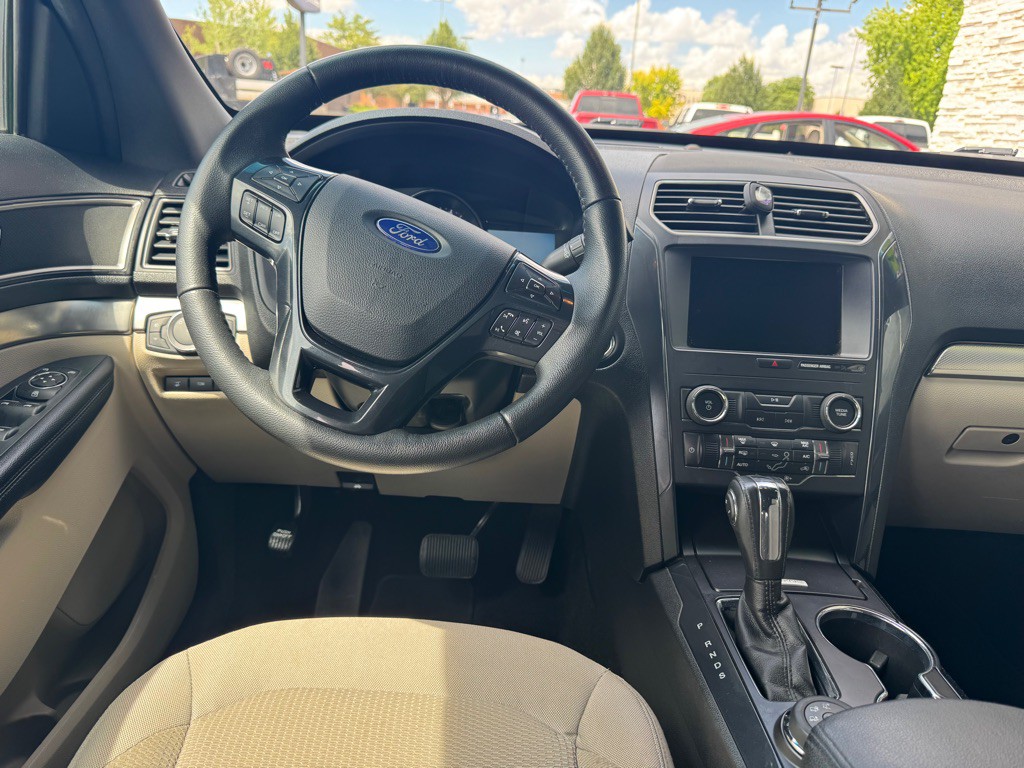 2018 Ford Explorer Image 11