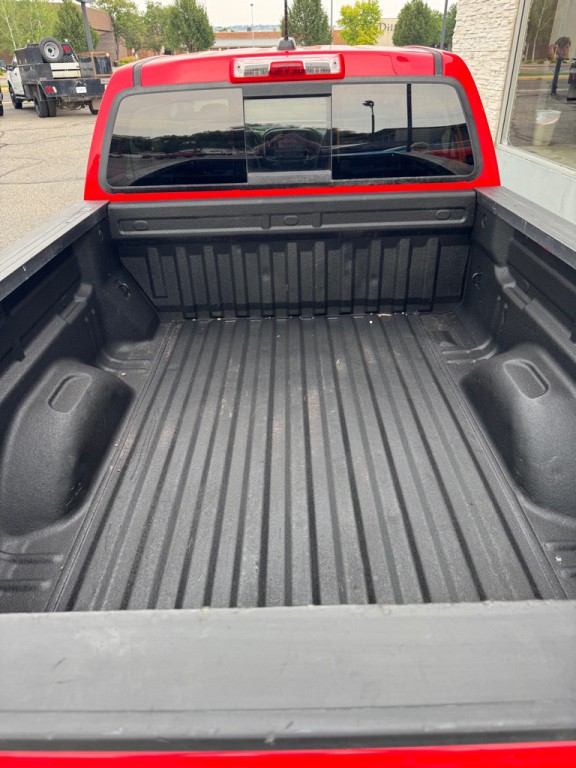 2016 GMC Canyon Image 9