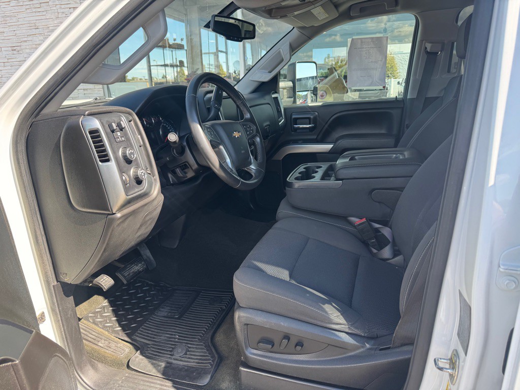 2017 Chevrolet Silverado 1500 Image 12