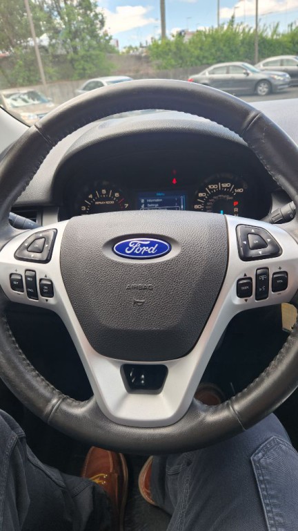 2012 Ford Edge Image 17