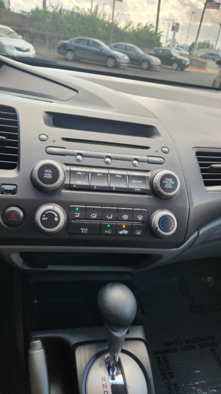 2011 Honda Civic Image 9
