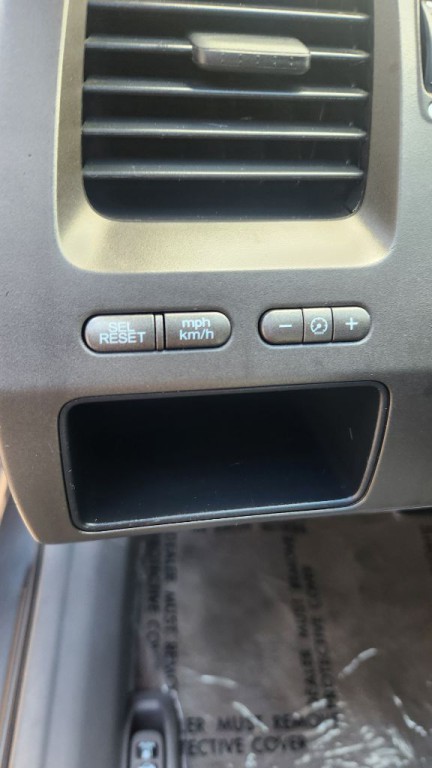 2011 Honda Civic Image 12