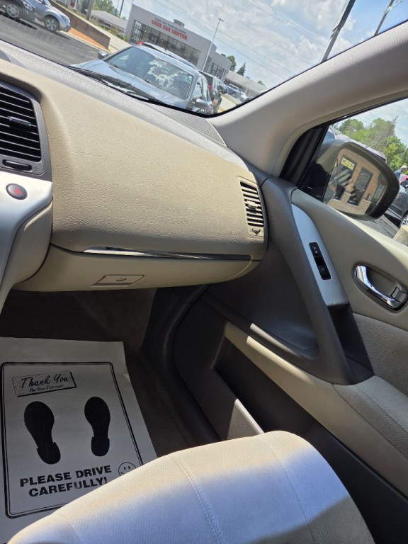 2011 Nissan Murano Image 10