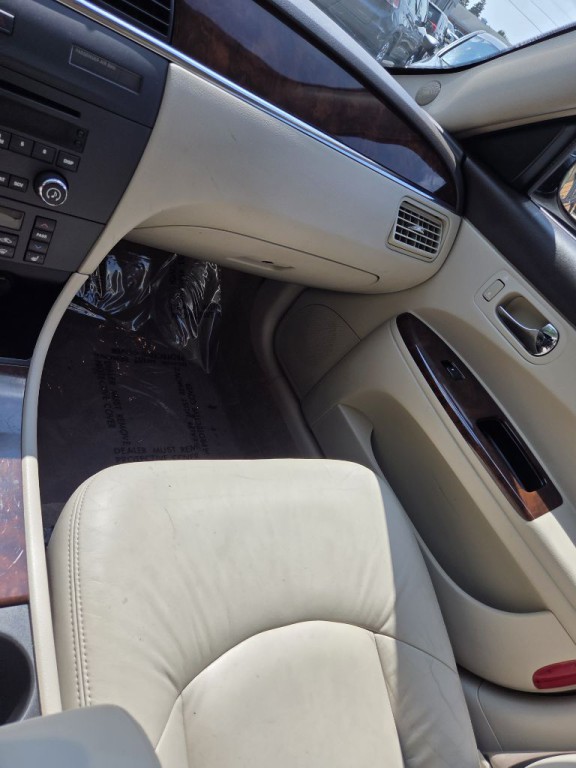 2008 Buick Lacrosse Image 9