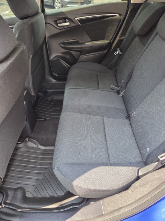 2015 Honda Fit Image 16
