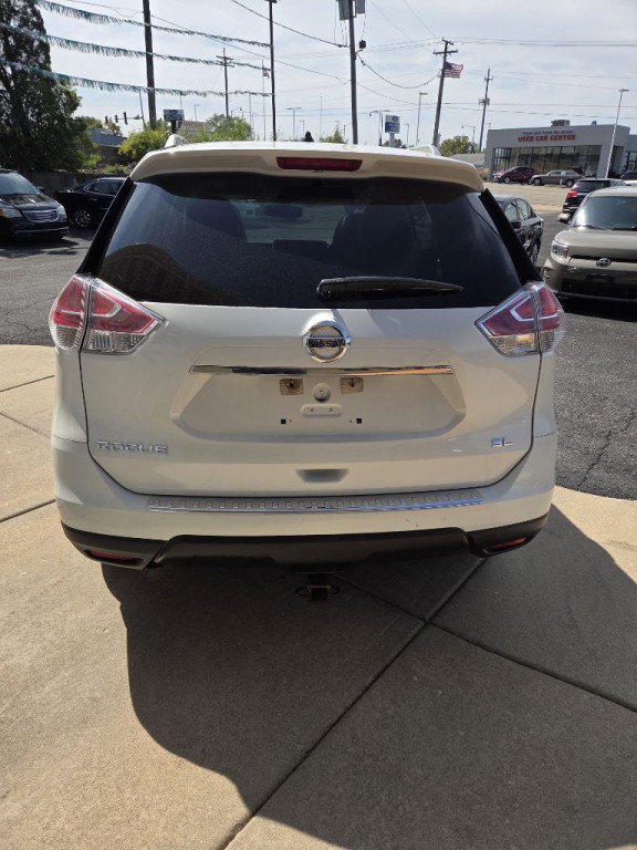 2015 Nissan Rogue Image 4