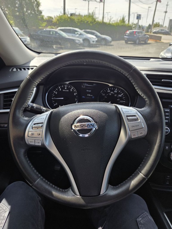 2015 Nissan Rogue Image 8