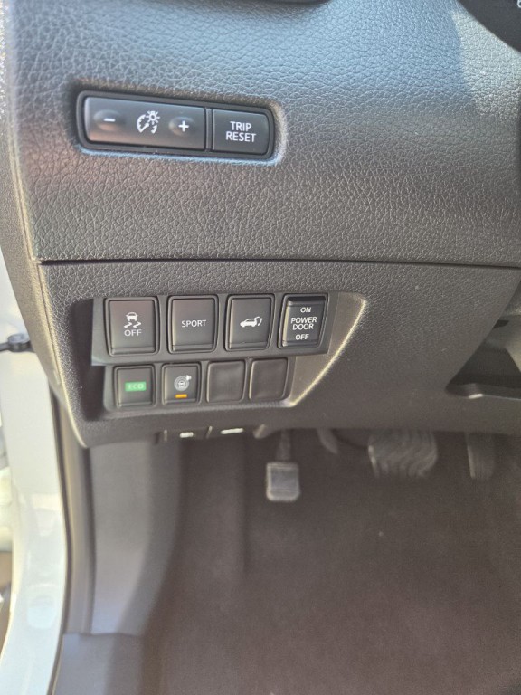 2015 Nissan Rogue Image 10