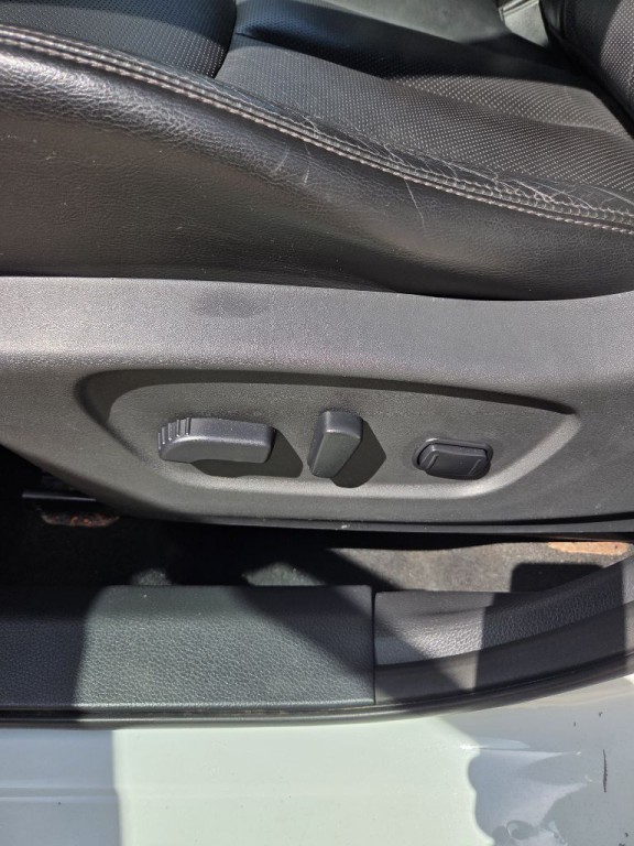 2015 Nissan Rogue Image 16