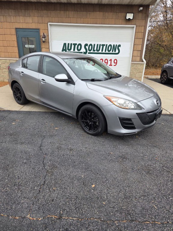 2010 Mazda Mazda3 Image 2