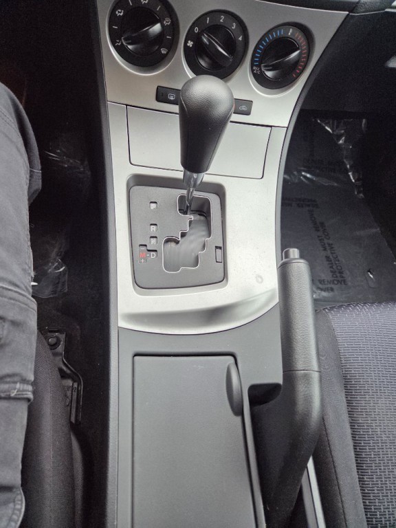 2010 Mazda Mazda3 Image 13