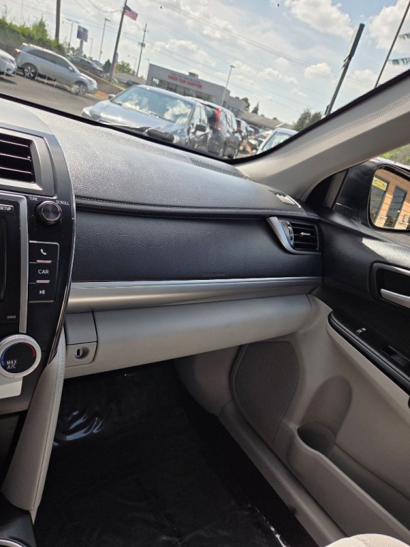 2012 Toyota Camry Image 14