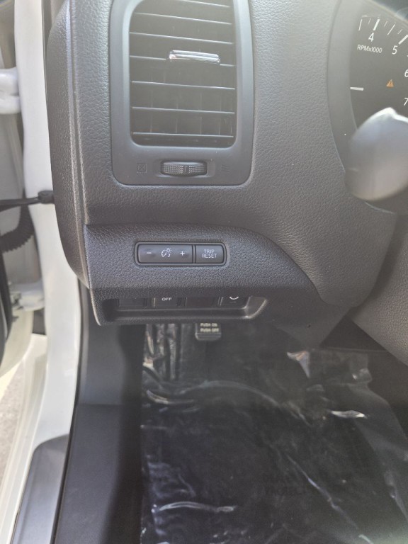 2016 Nissan Altima Image 13