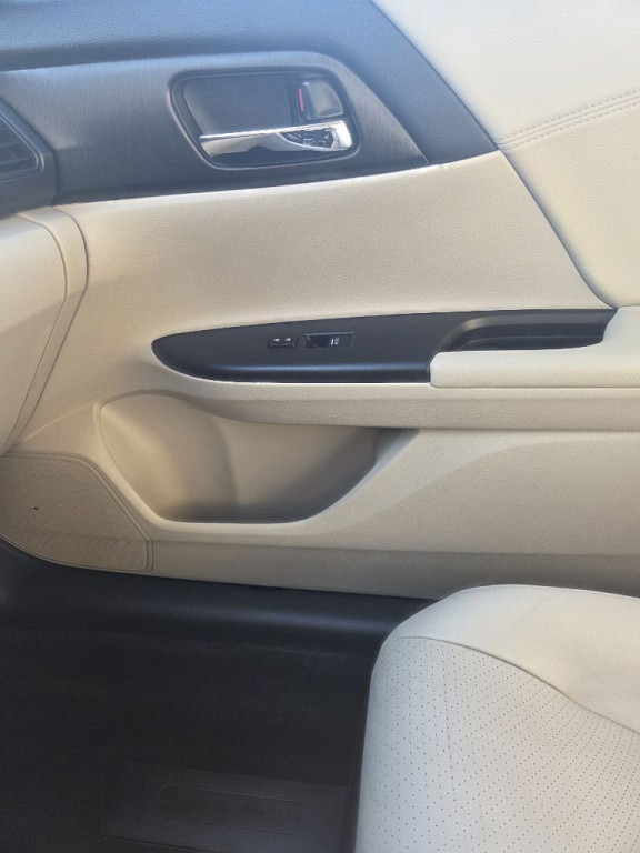 2013 Honda Accord Image 14