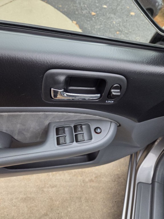 2005 Honda Civic Image 11