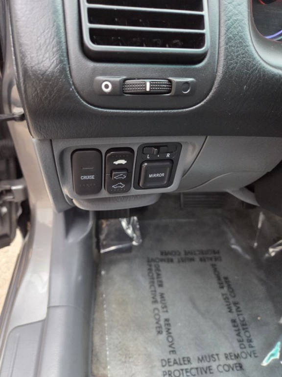 2005 Honda Civic Image 12