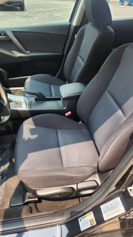 2011 Mazda Mazda3 Image 17