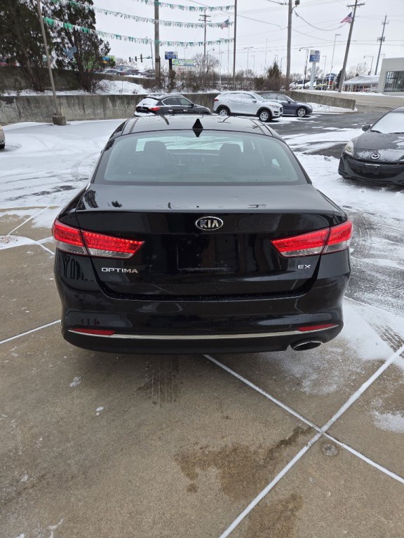 2018 Kia Optima Image 4