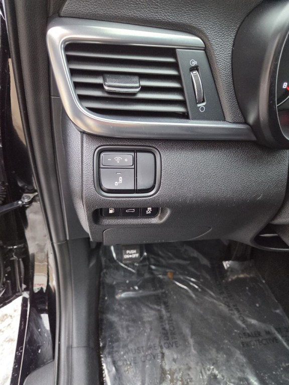 2018 Kia Optima Image 10