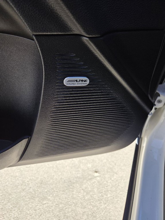 2018 Dodge Challenger Image 11