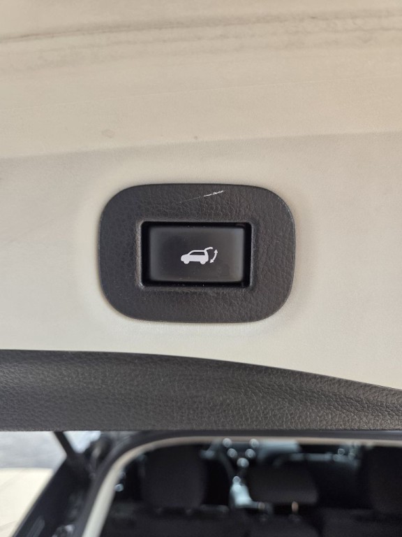 2020 Nissan Rogue Image 16