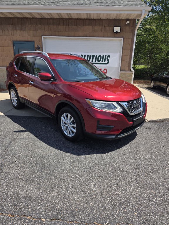 2018 Nissan Rogue Image 1