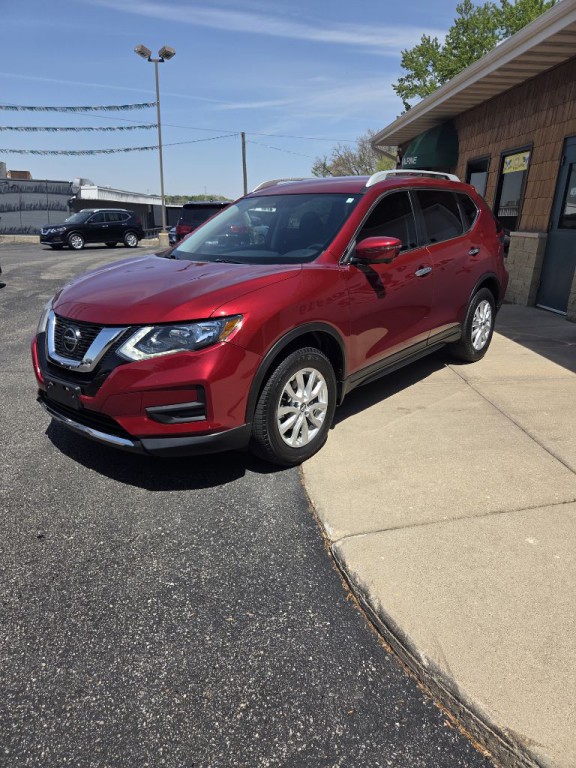 2018 Nissan Rogue Image 2