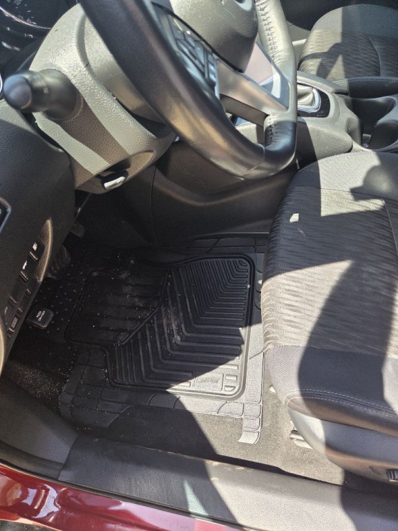 2018 Nissan Rogue Image 11