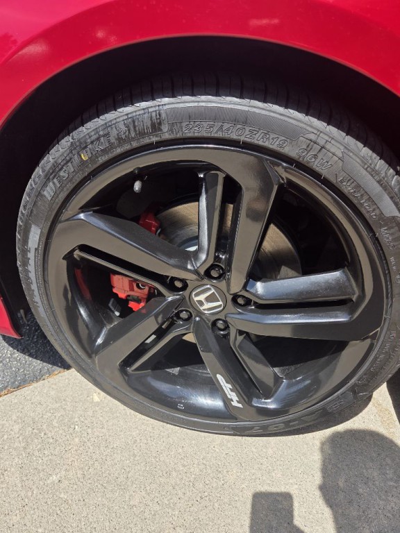 2018 Honda Accord Image 17