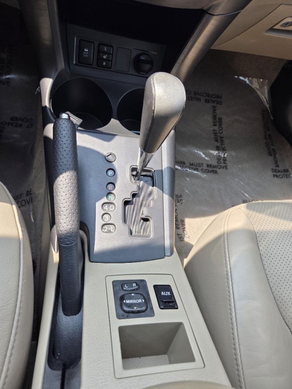 2011 Toyota Rav4 Image 13