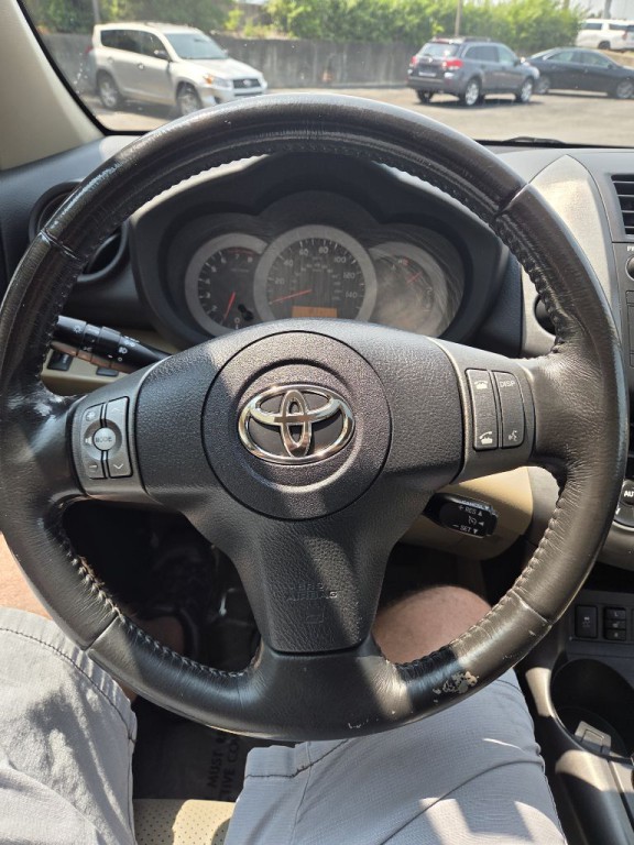 2011 Toyota Rav4 Image 19