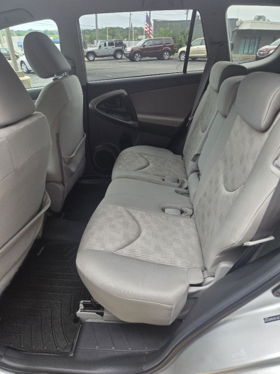 2011 Toyota Rav4 Image 6