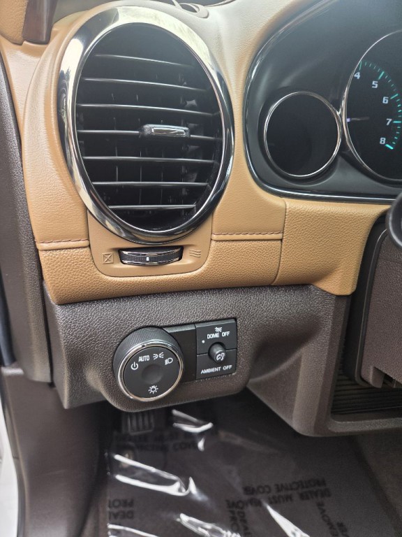 2016 Buick Enclave Image 13