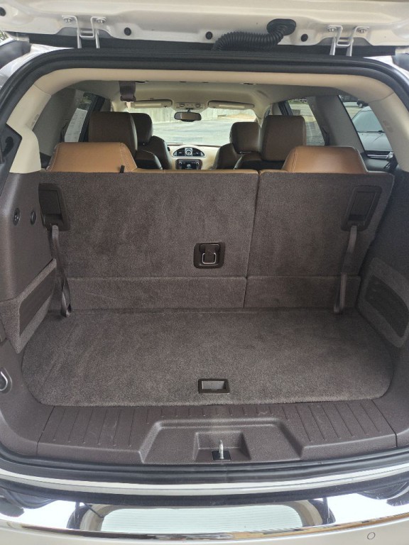 2016 Buick Enclave Image 10