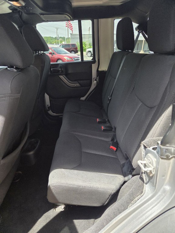 2015 Jeep Wrangler Unlimited Image 13