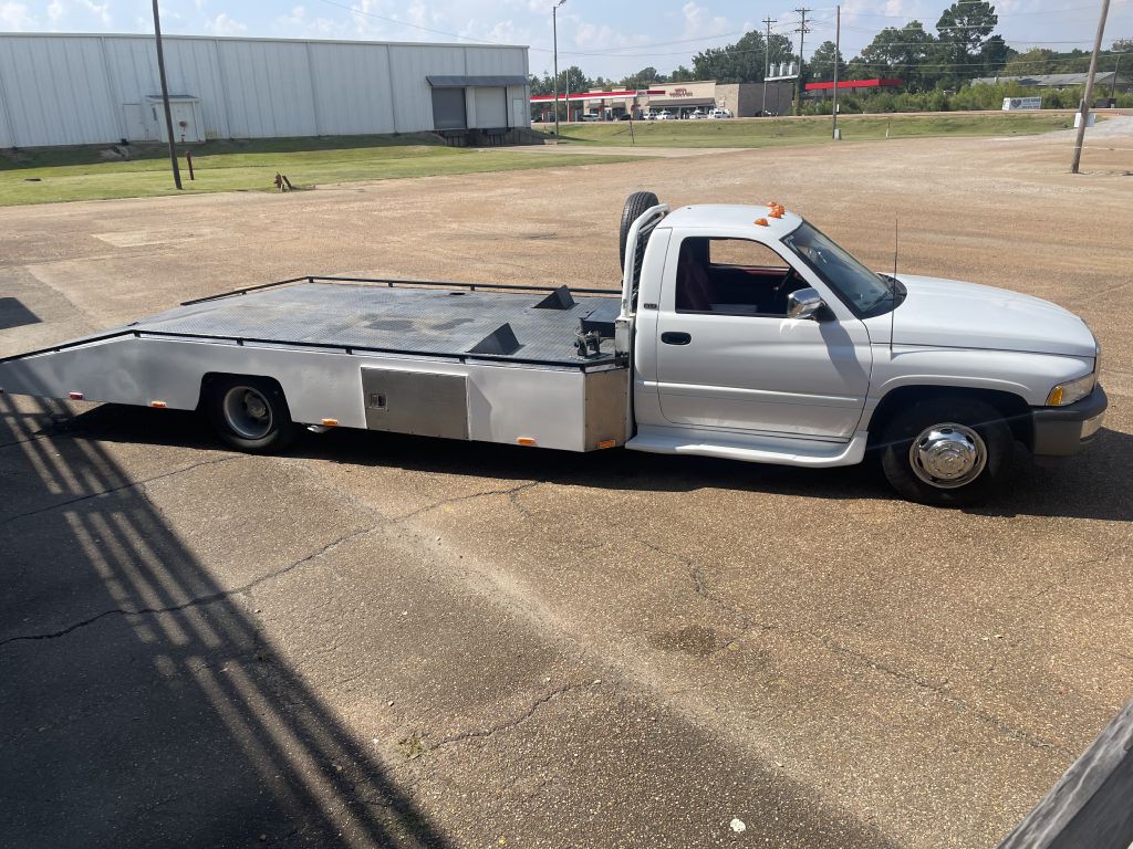 1994 Dodge Ram 3500 Image 1