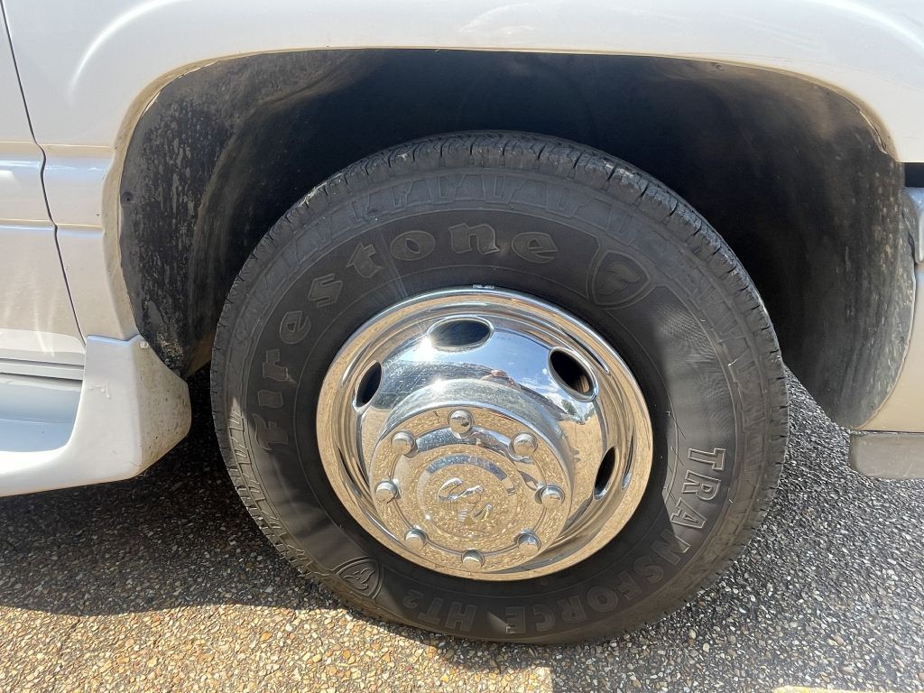1994 Dodge Ram 3500 Image 12