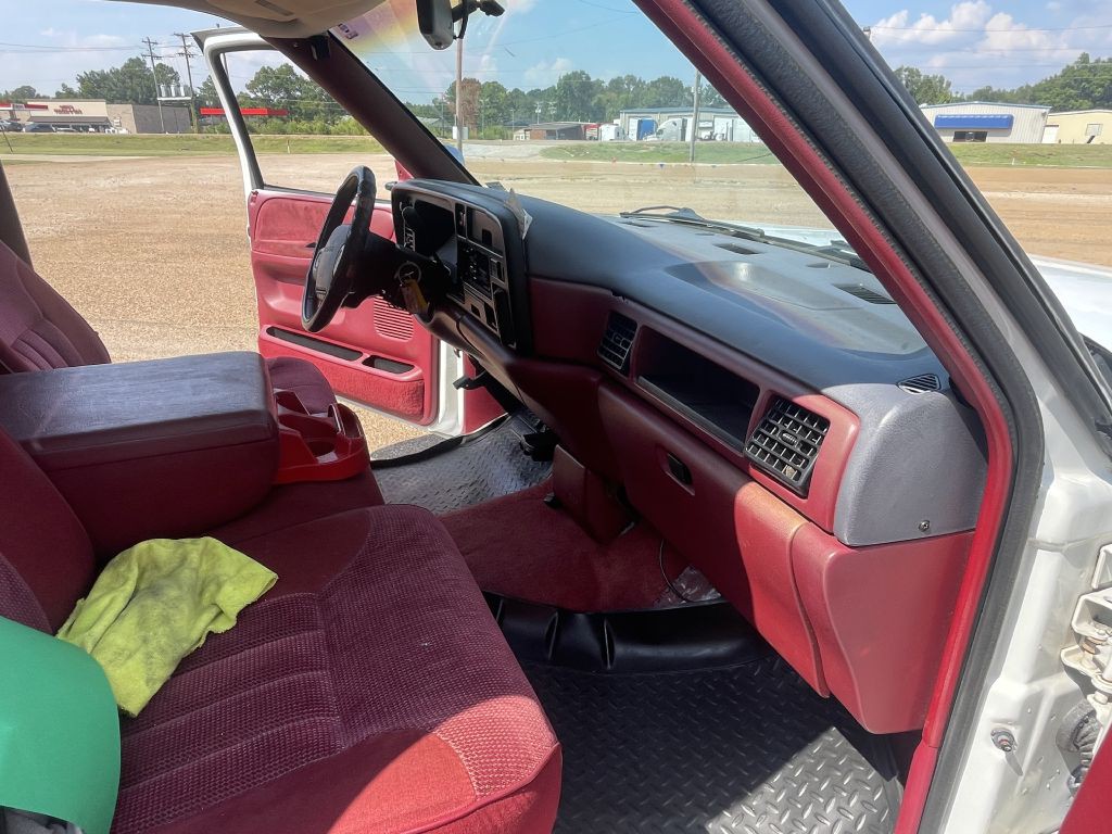 1994 Dodge Ram 3500 Image 25