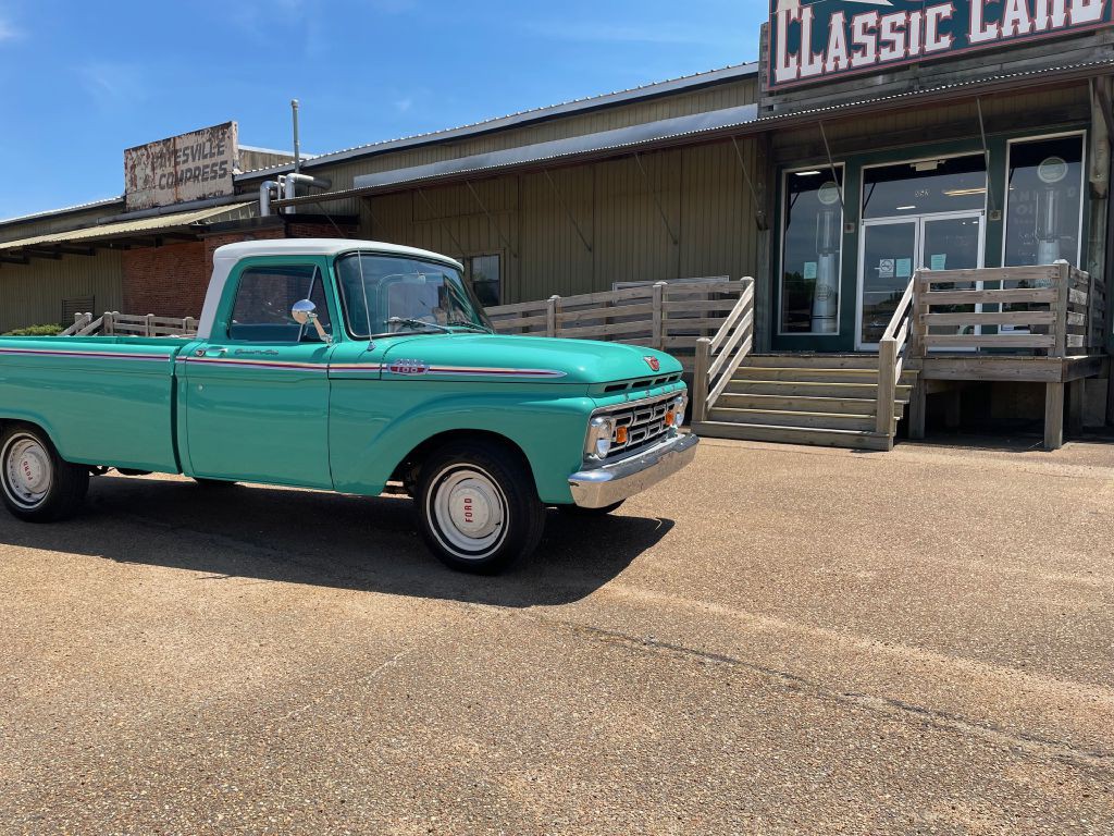 1964 Ford F-100 Image 3