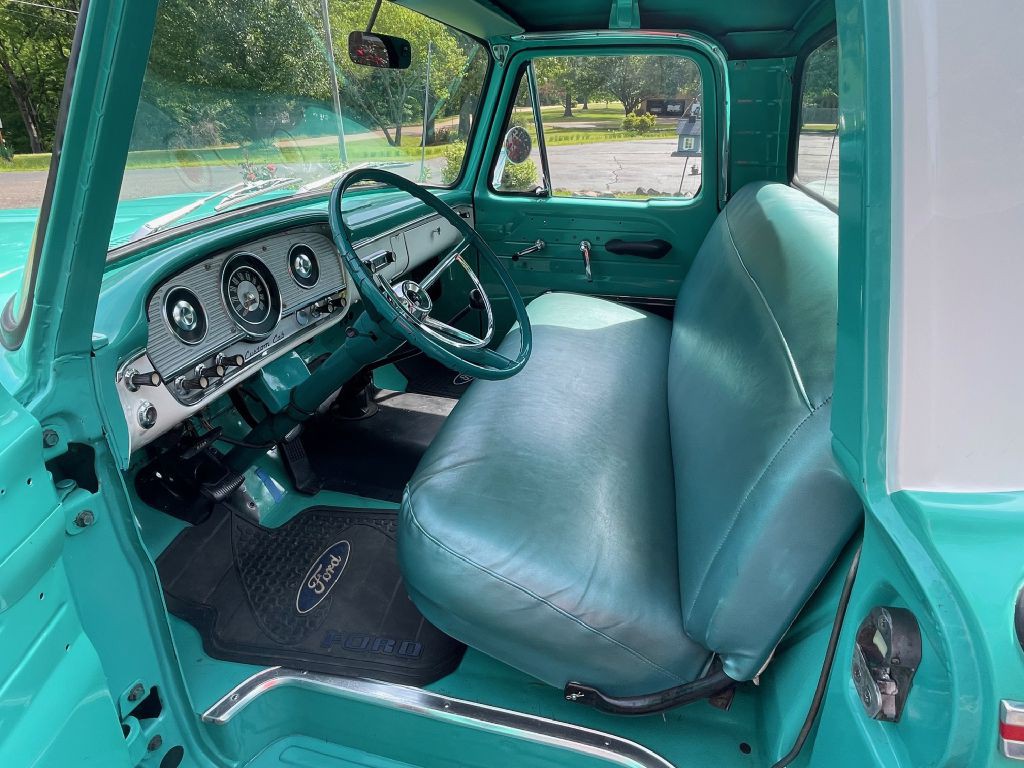 1964 Ford F-100 Image 11