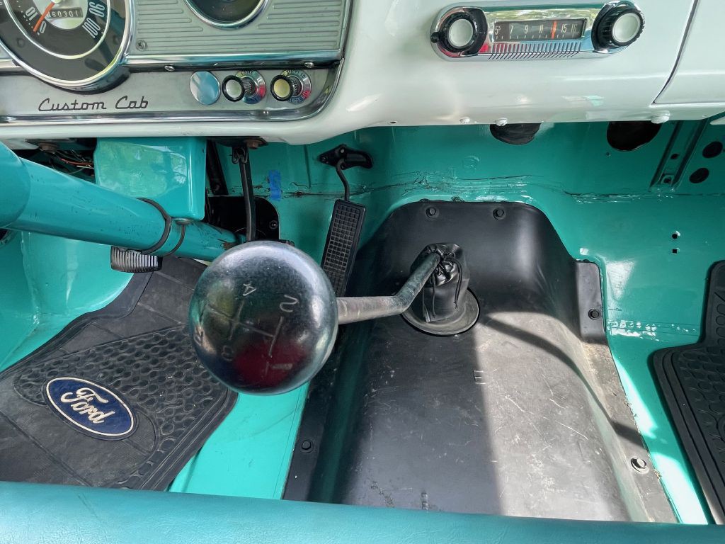 1964 Ford F-100 Image 13