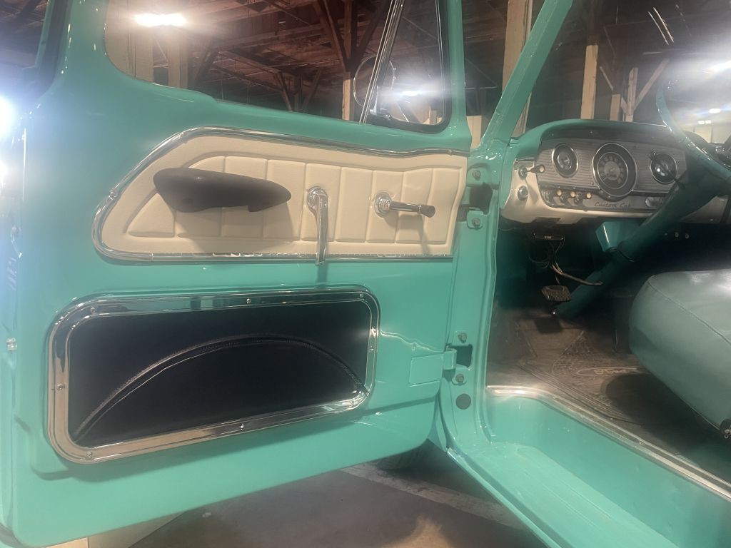 1964 Ford F-100 Image 18