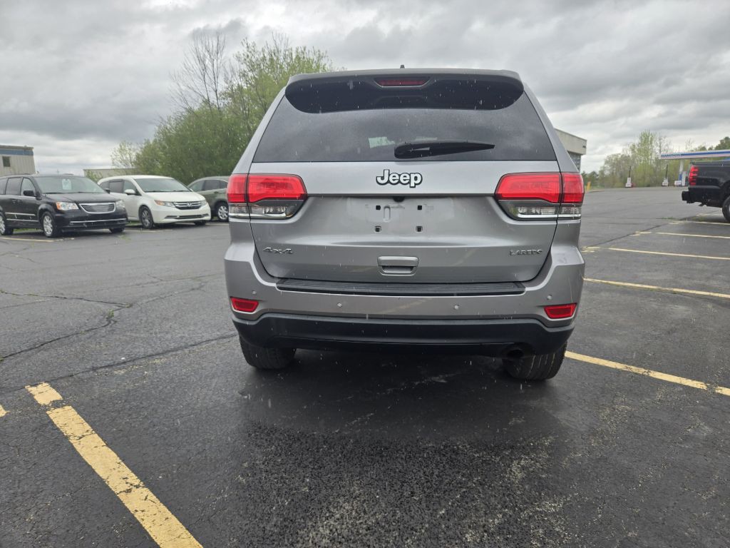 2017 Jeep Grand Cherokee Image 3