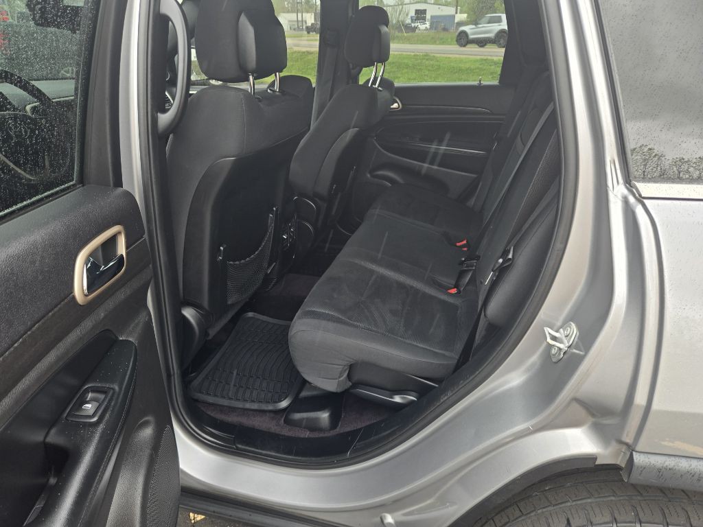 2017 Jeep Grand Cherokee Image 11