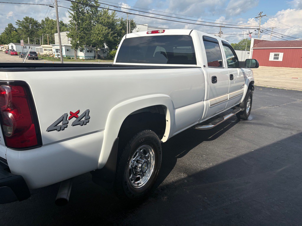 2005 Chevrolet Silverado 1500 Image 3