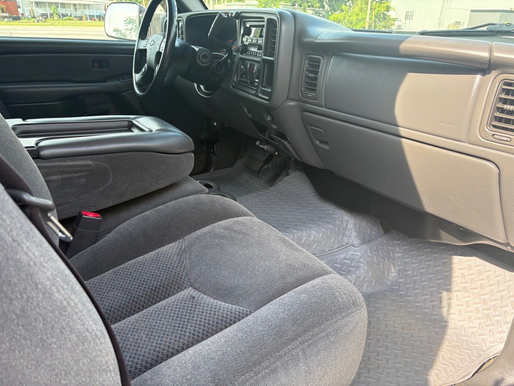 2005 Chevrolet Silverado 1500 Image 11