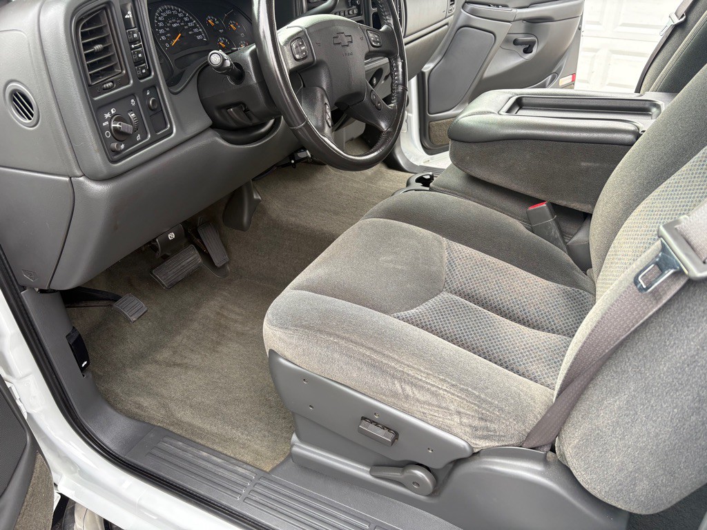 2005 Chevrolet Silverado 1500 Image 18