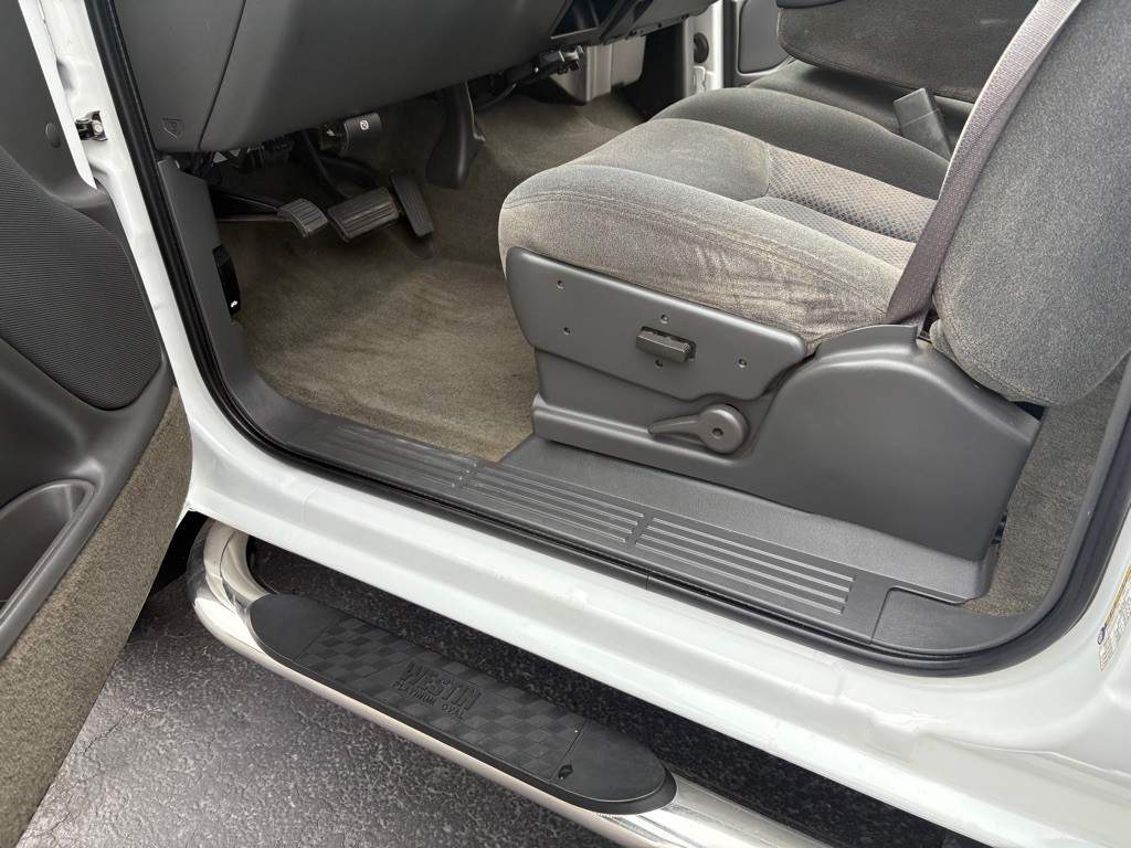 2005 Chevrolet Silverado 1500 Image 19