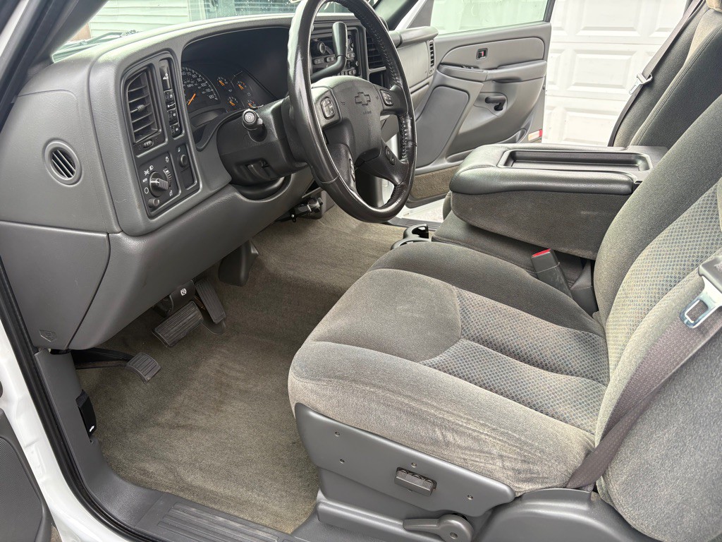 2005 Chevrolet Silverado 1500 Image 24