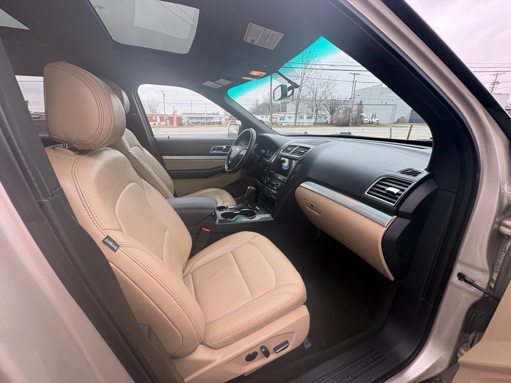 2017 Ford Explorer Image 20